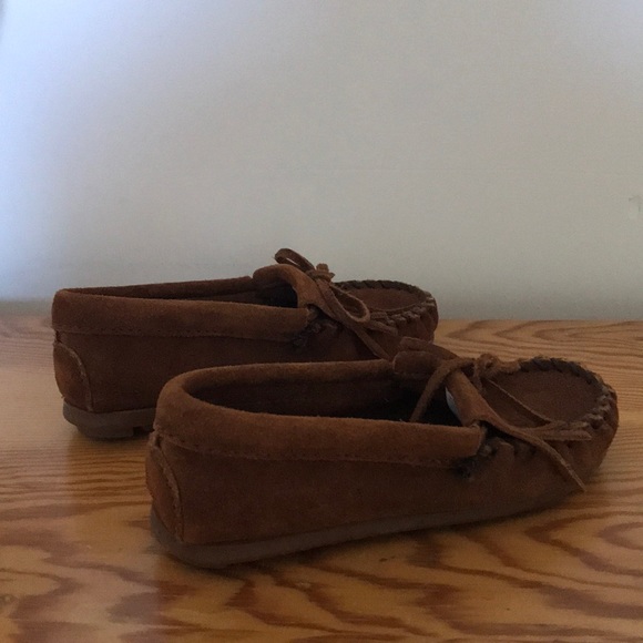 Minnetonka Kids Moccasins - Picture 7 of 8